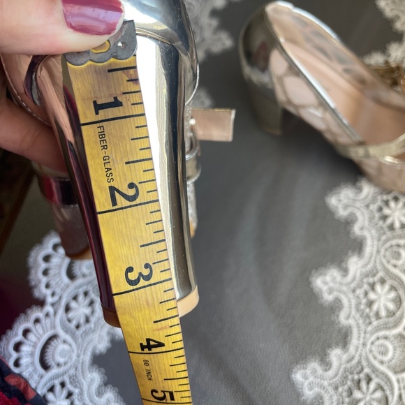 Ladies shoes - Picture 3 of 4